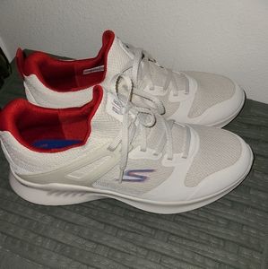 Sketchers sneakers